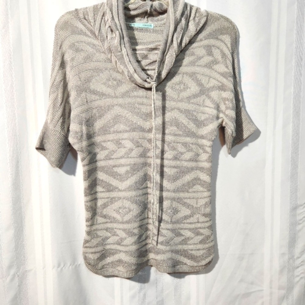 MAURICES PULLOVER 3/4 SLEEVE SWEATER BEIGE/ GRAY SIZE MEDIUM